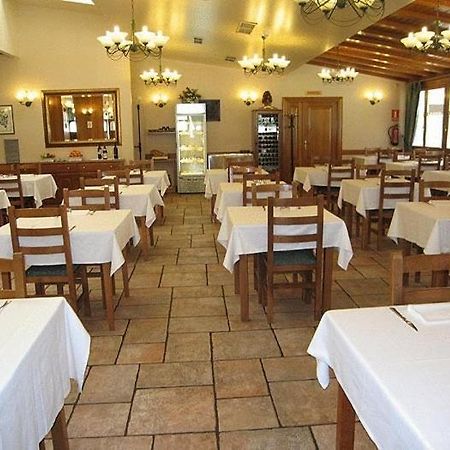 Hostal Lorentxo Olave Esterno foto