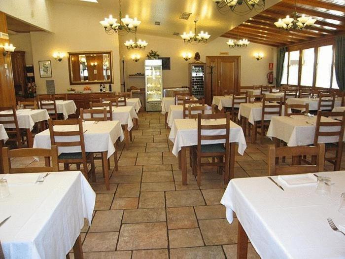 Hostal Lorentxo Olave Esterno foto